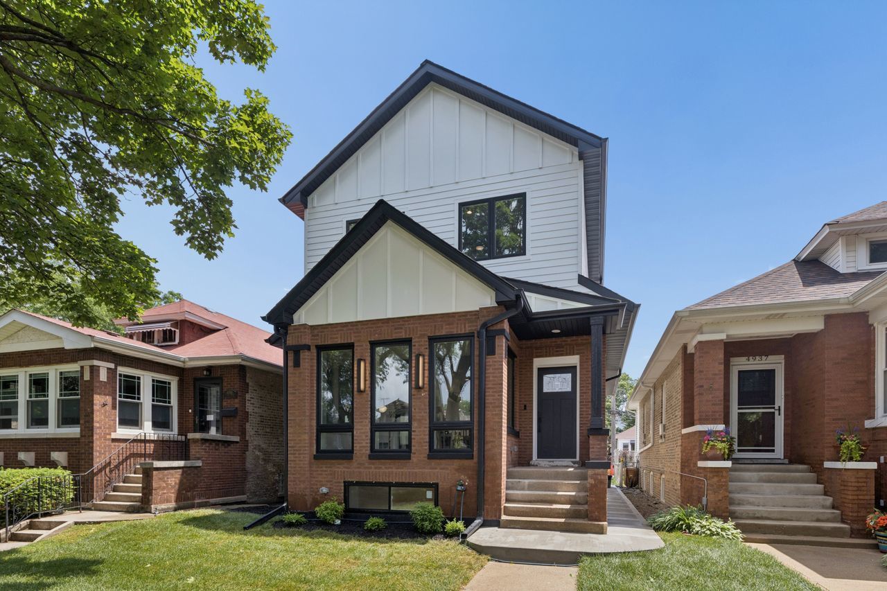 4941 N Kildare Avenue — Chicago, IL 60630