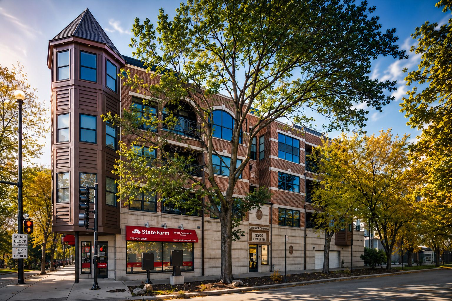 3204 N Paulina Street #2N — Chicago, IL 60657