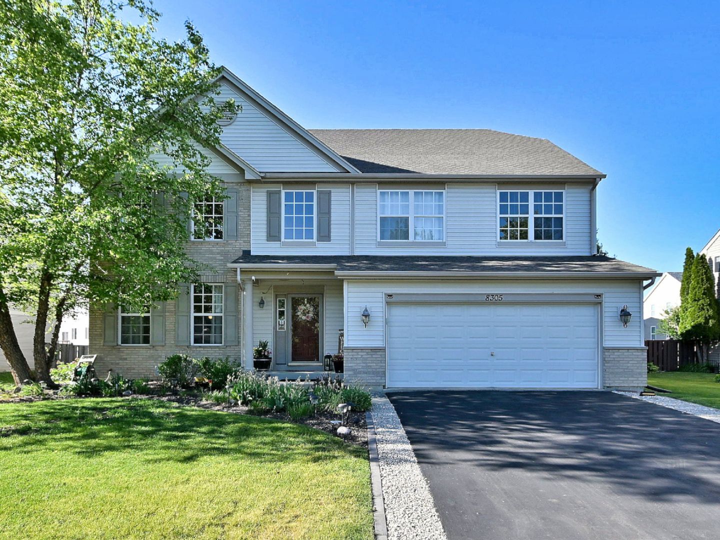 8305 Waterbury Drive — Joliet, IL 60431