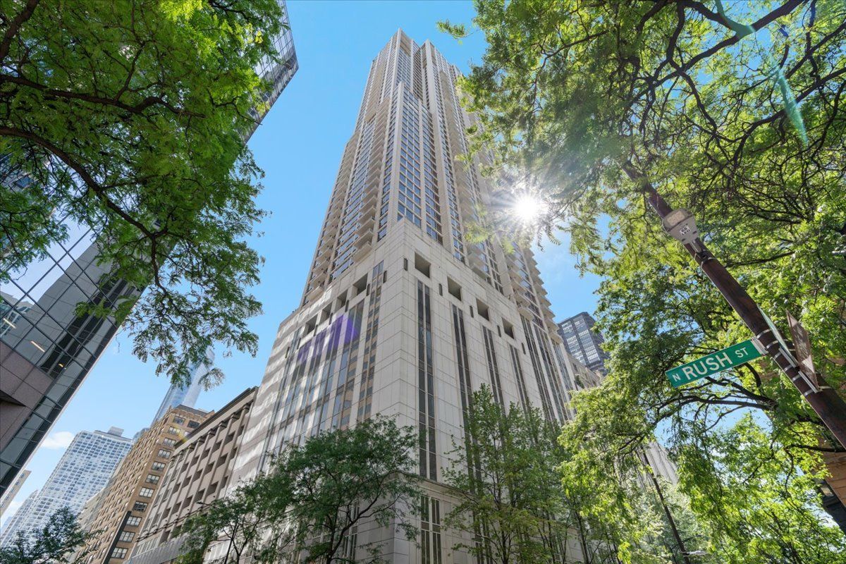 55 E ERIE Street #1705 — Chicago, IL 60611