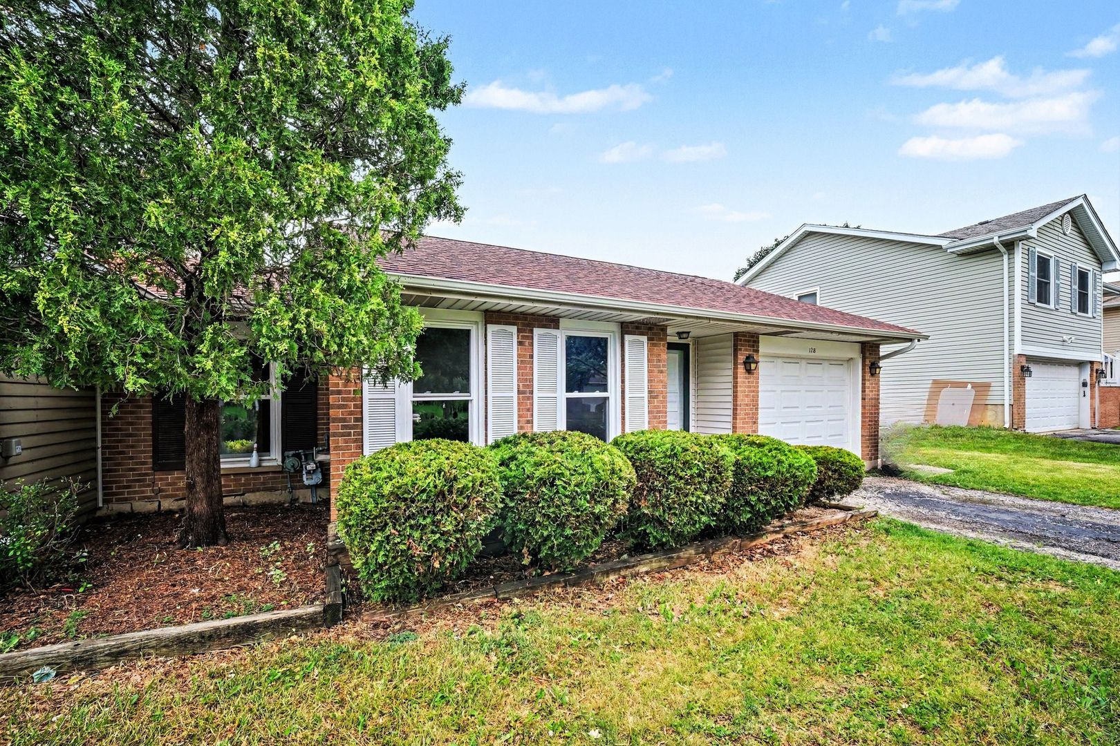 128 Majestic Drive — Lombard, IL 60148