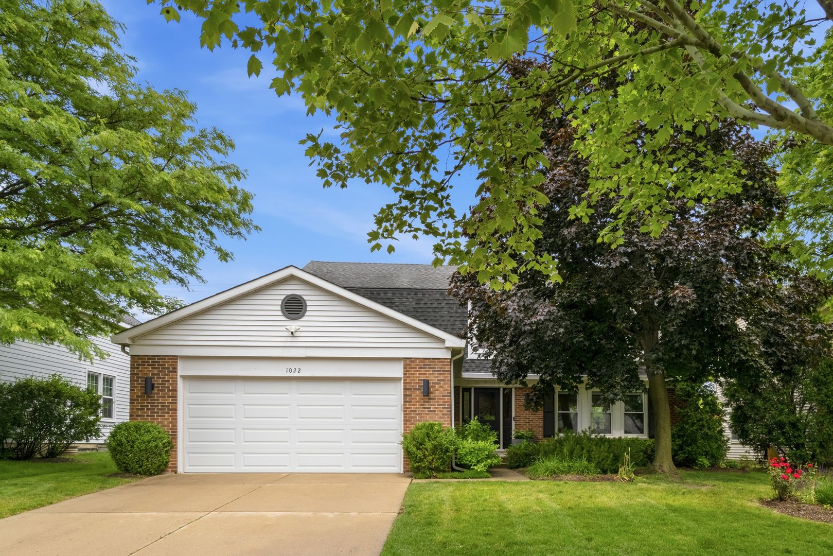 1022 Hobson Drive — Buffalo Grove, IL 60089