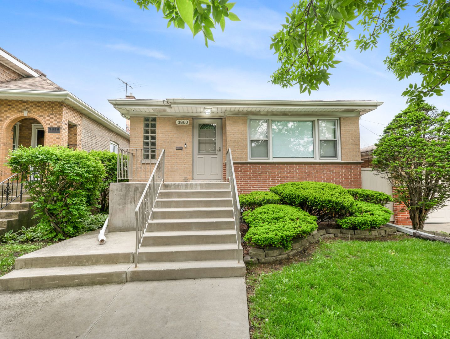 3860 N Oketo Avenue — Chicago, IL 60634