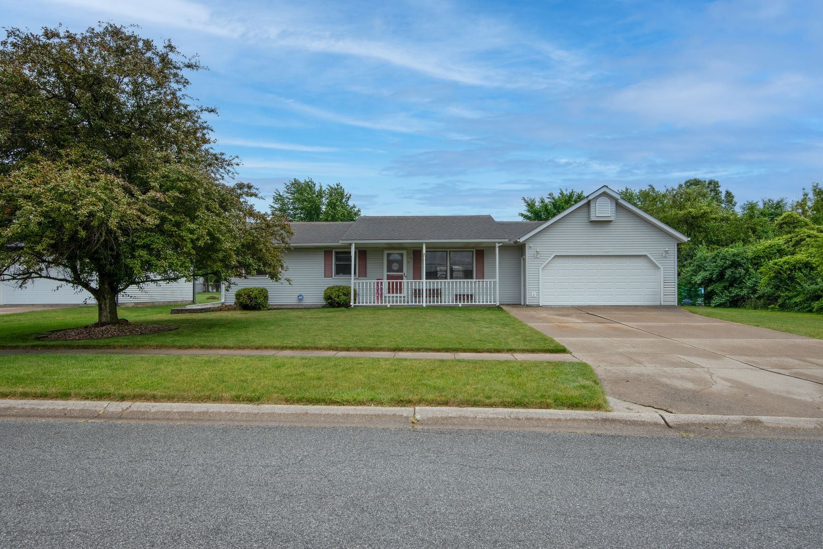 897 Apache Lane — Lowell, IN 46356