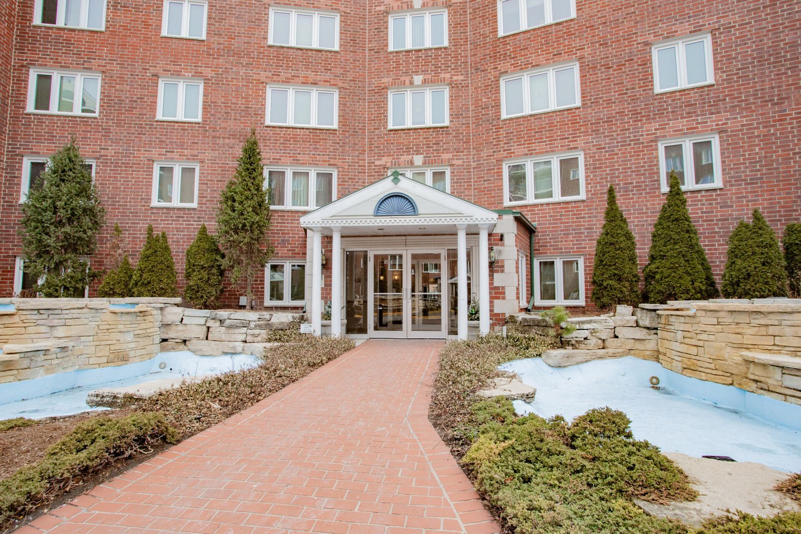 8540 W Foster Avenue #504 — Norridge, IL 60706