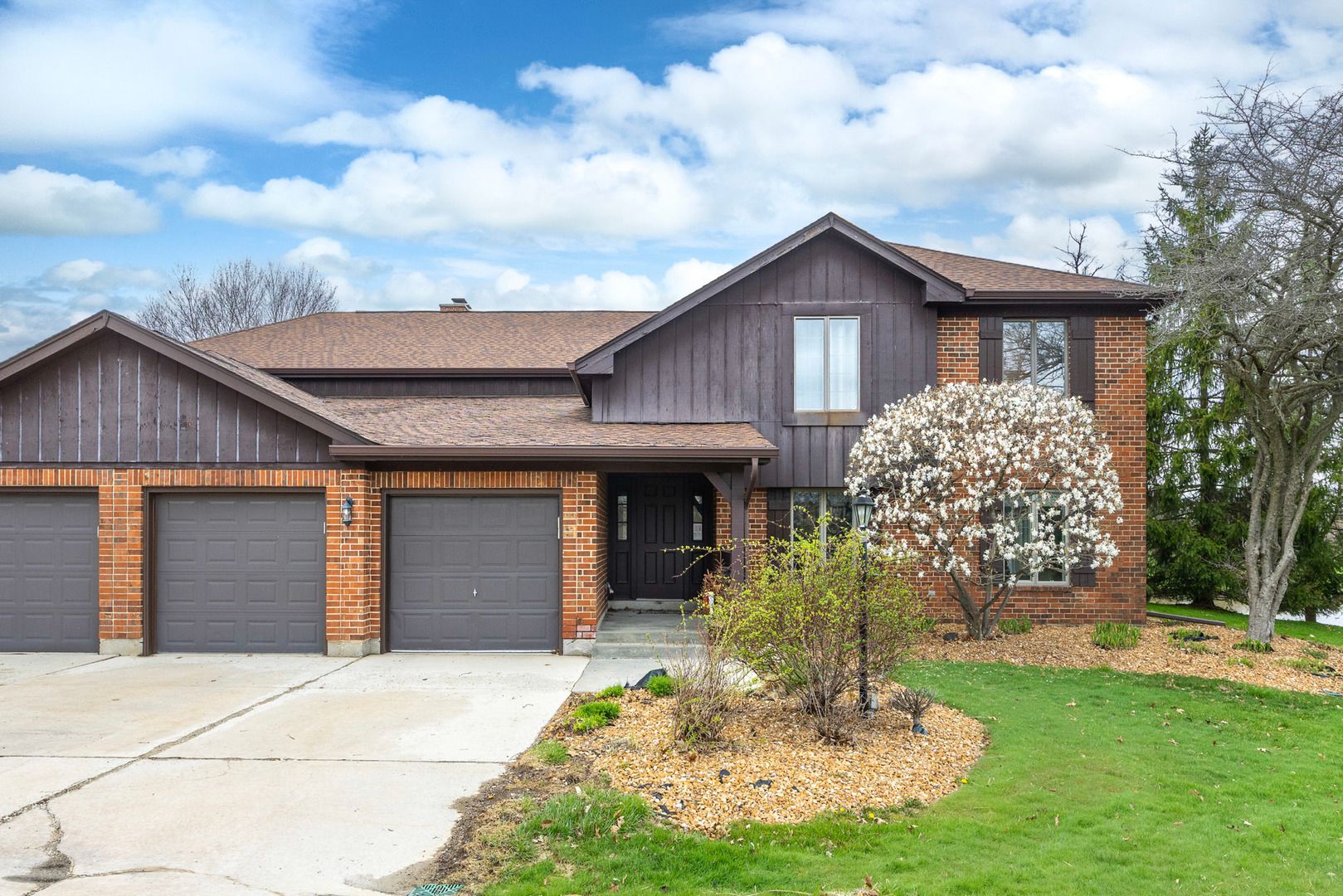 90 Golf View Lane #A — Frankfort, IL 60423