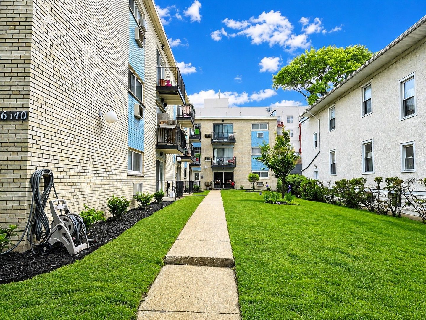 1236 W FARWELL Avenue #1B — Chicago, IL 60626