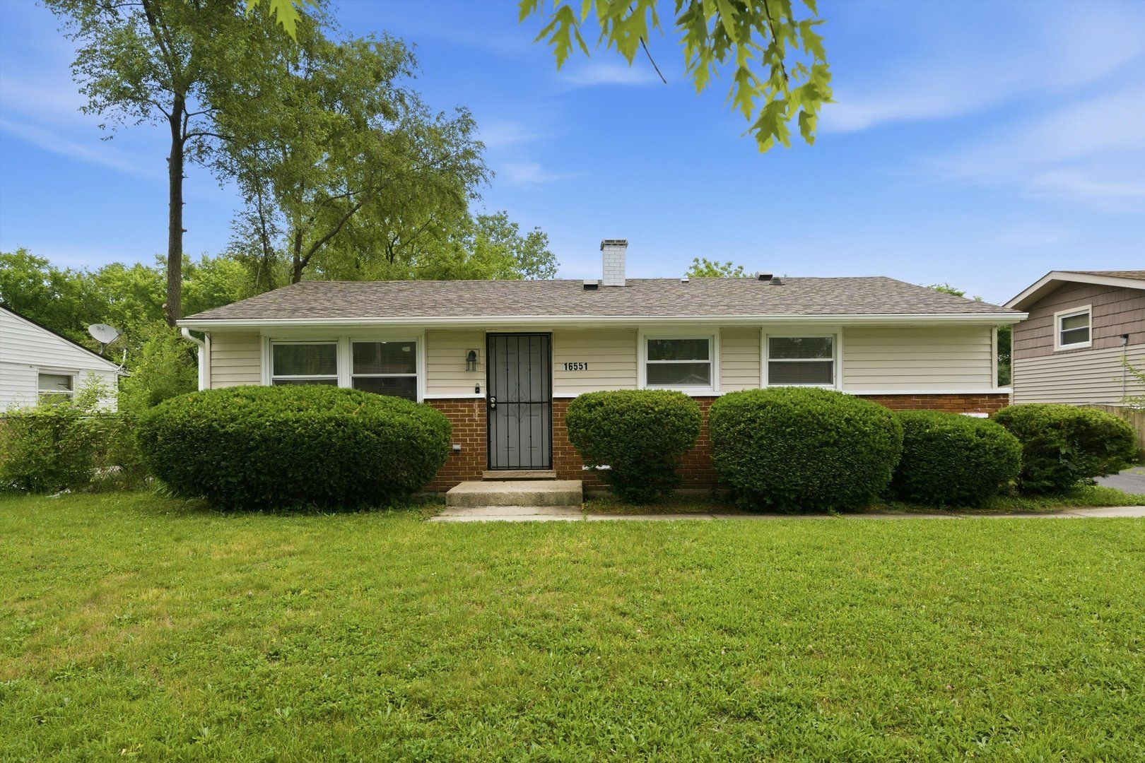 16551 Plymouth Drive — Markham, IL 60428