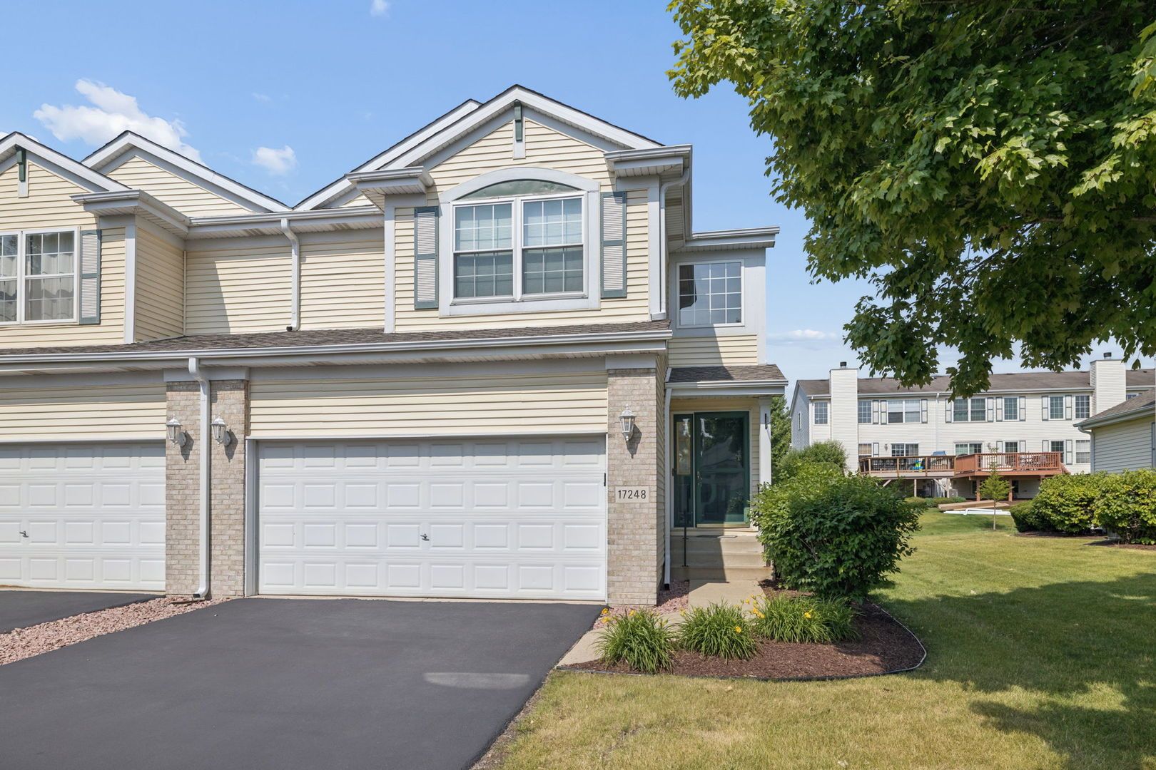 17248 Arrow Head Drive — Lockport, IL 60441