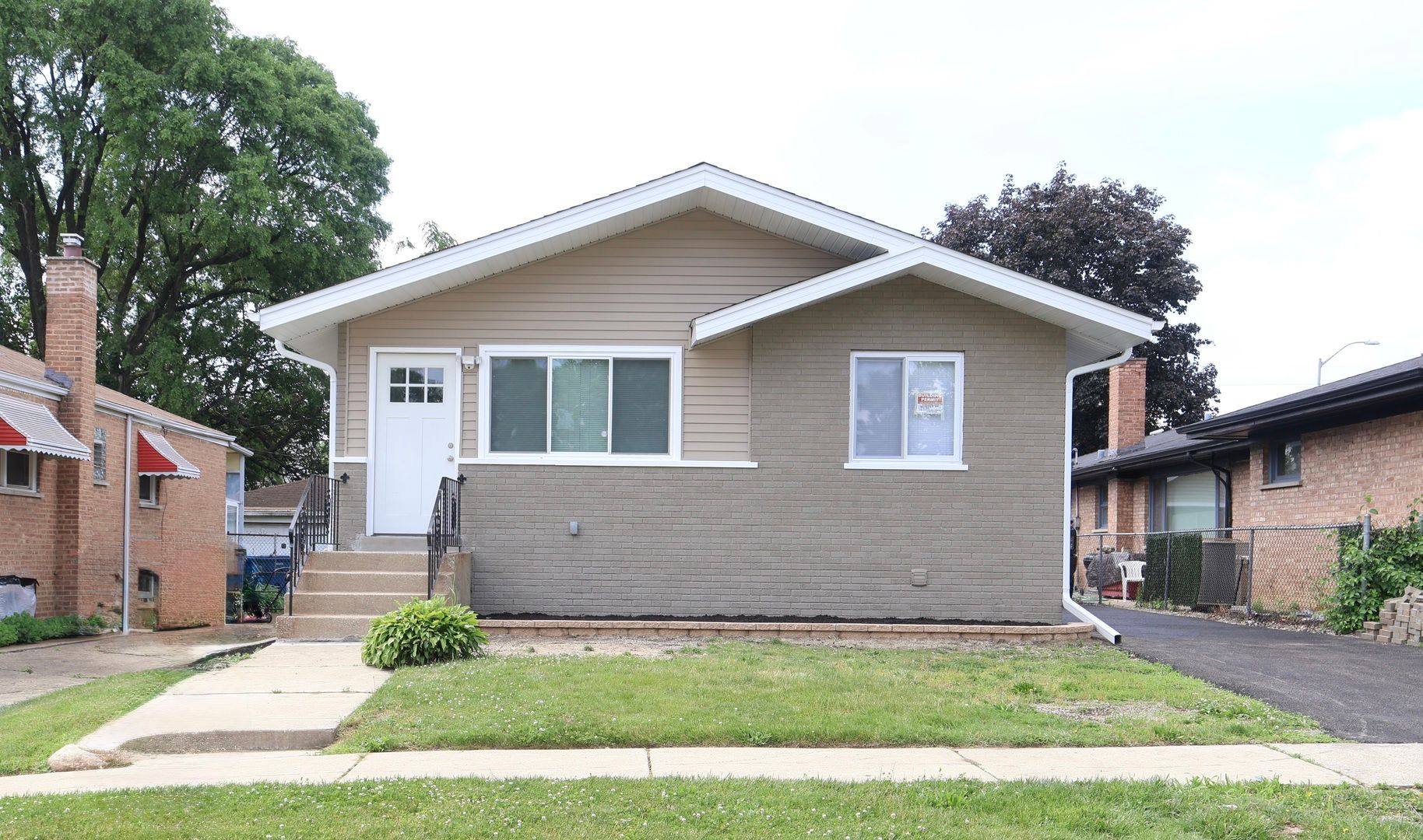 2853 140th Place — Blue Island, IL 60406