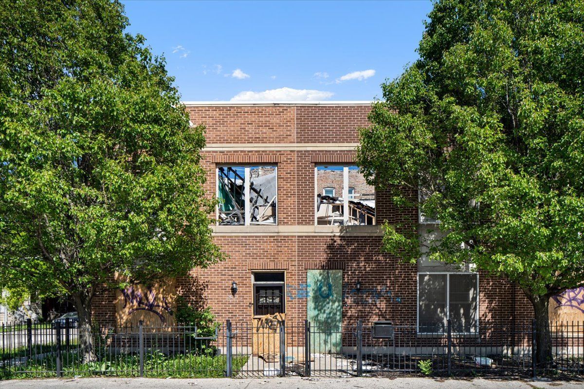 3149 W Lexington Street #1 — Chicago, IL 60612