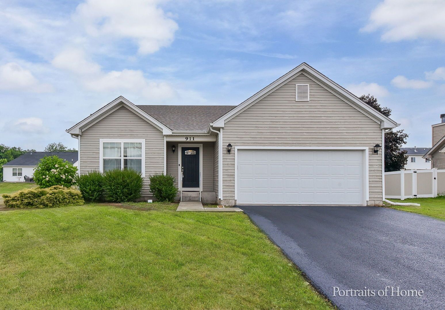 911 Appaloosa Trail — Plano, IL 60545