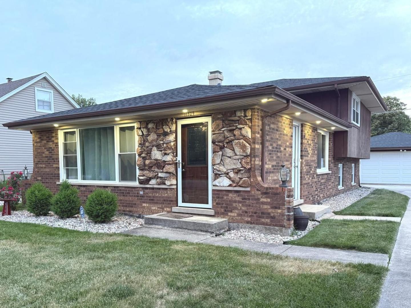 11529 S Laramie Avenue — Alsip, IL 60803