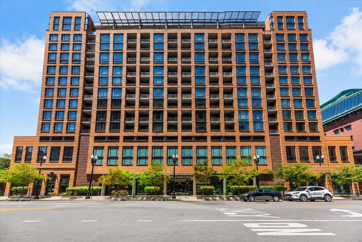 520 S State Street #711 — Chicago, IL 60605