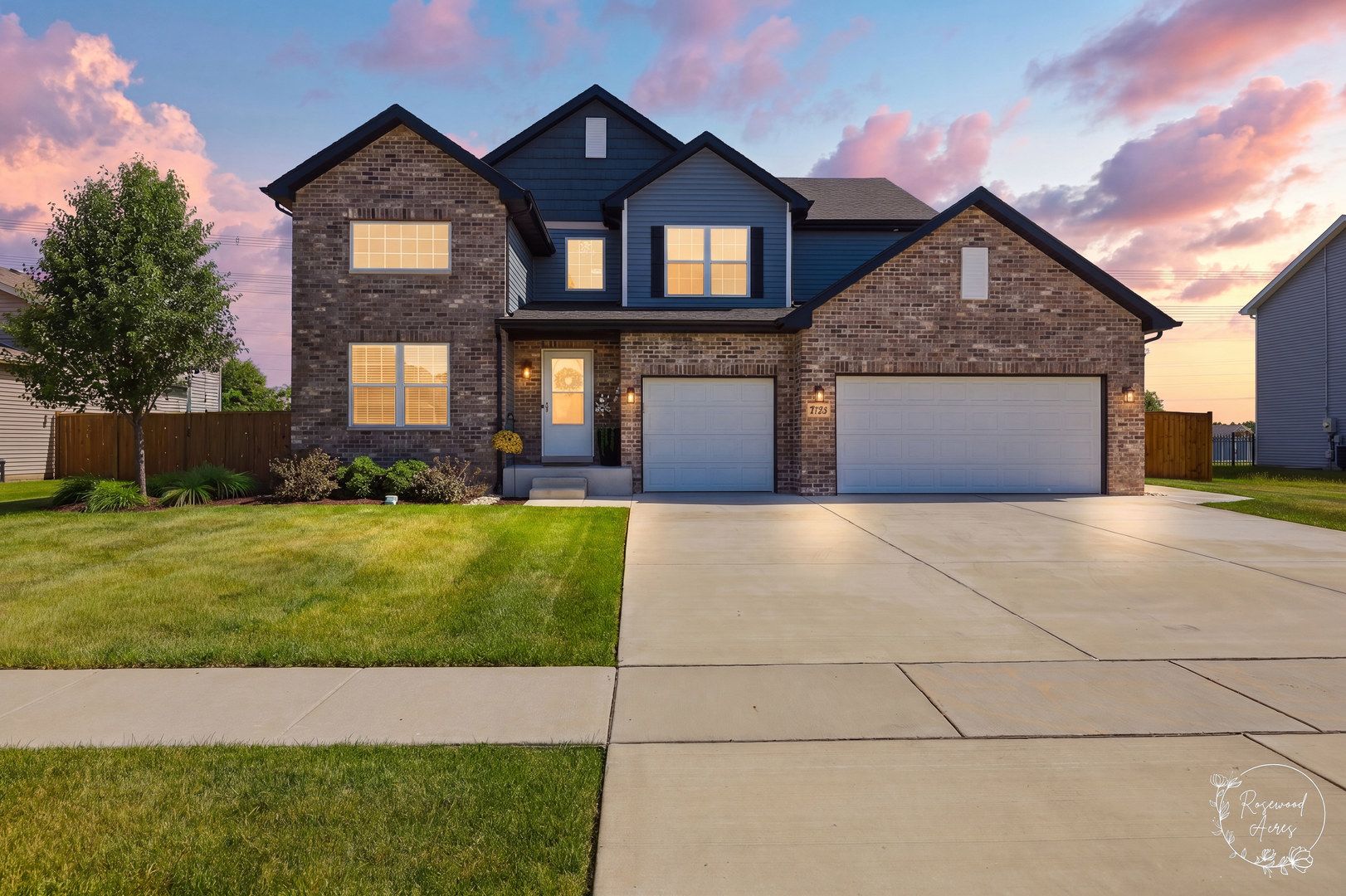 27329 W Deer Hollow Lane — Channahon, IL 60410