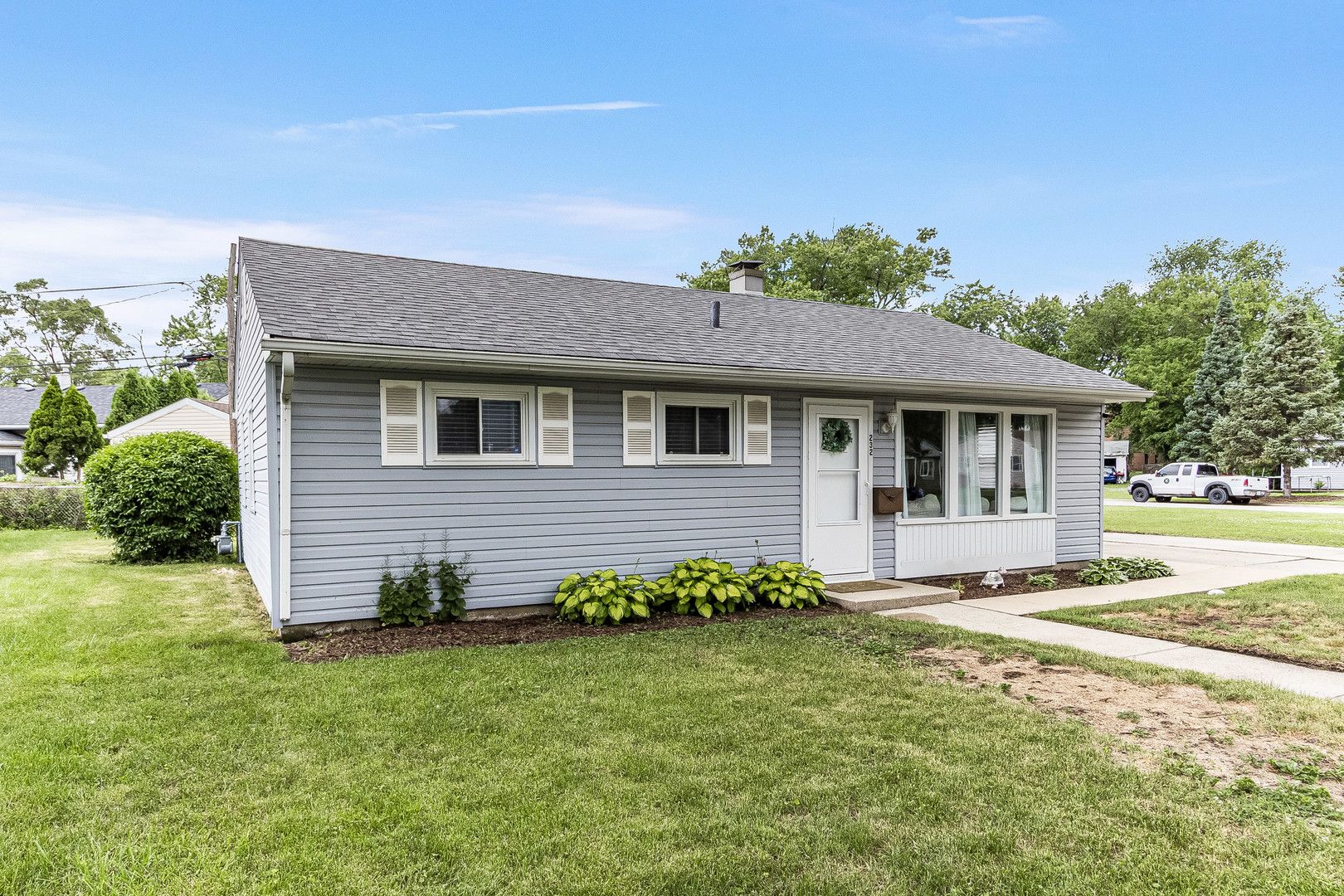 232 Westgate Drive — Aurora, IL 60506