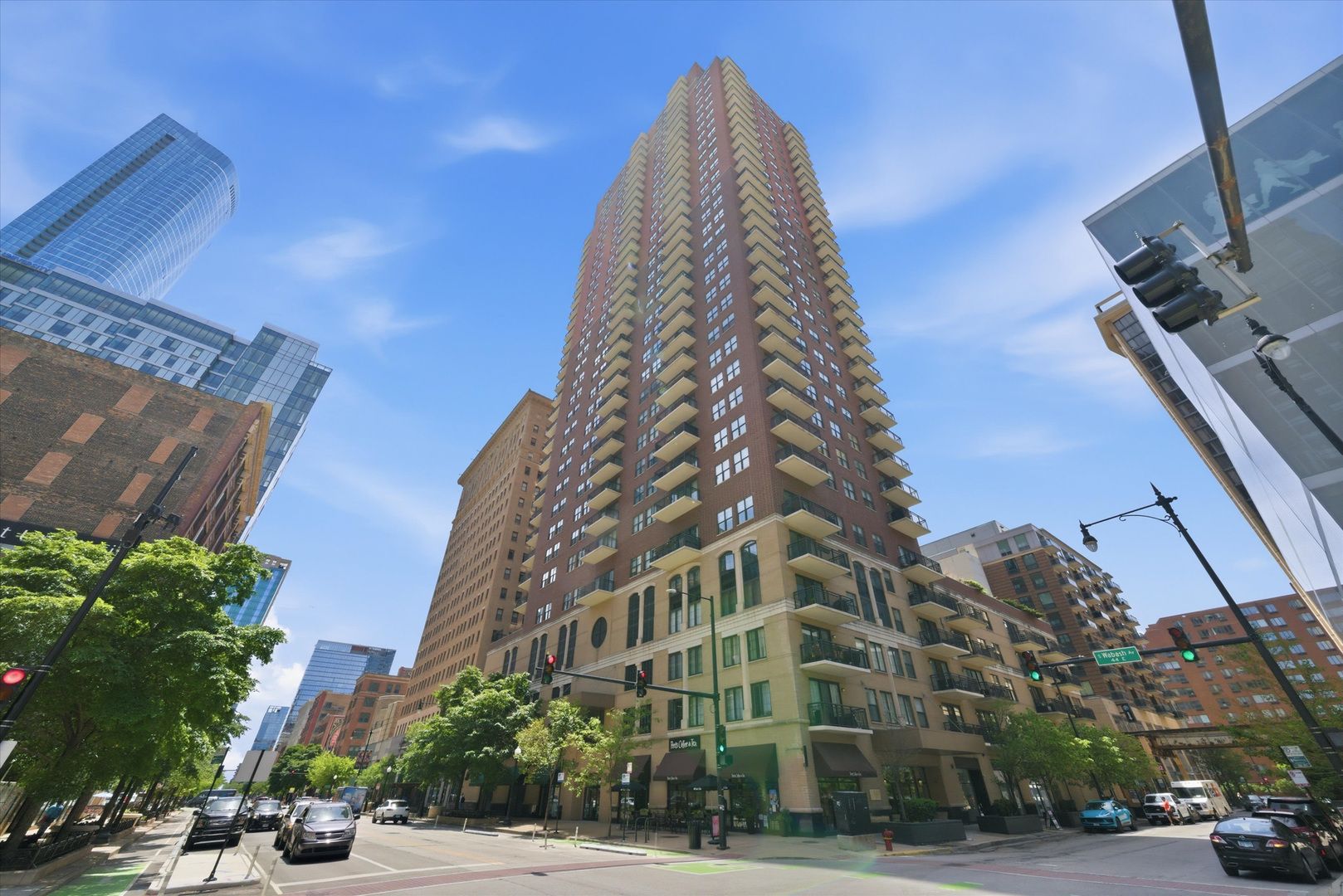 41 E 8TH Street #2901 — Chicago, IL 60605