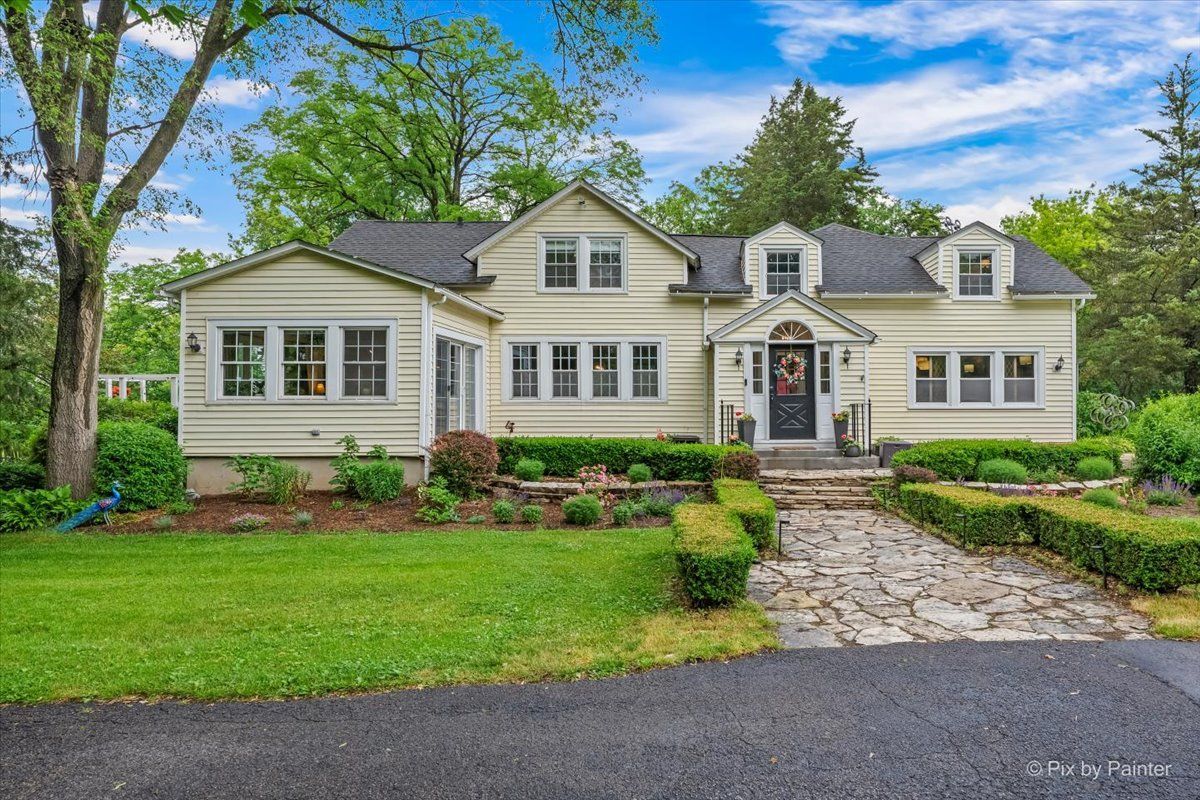 615 W Miller Road — North Barrington, IL 60010