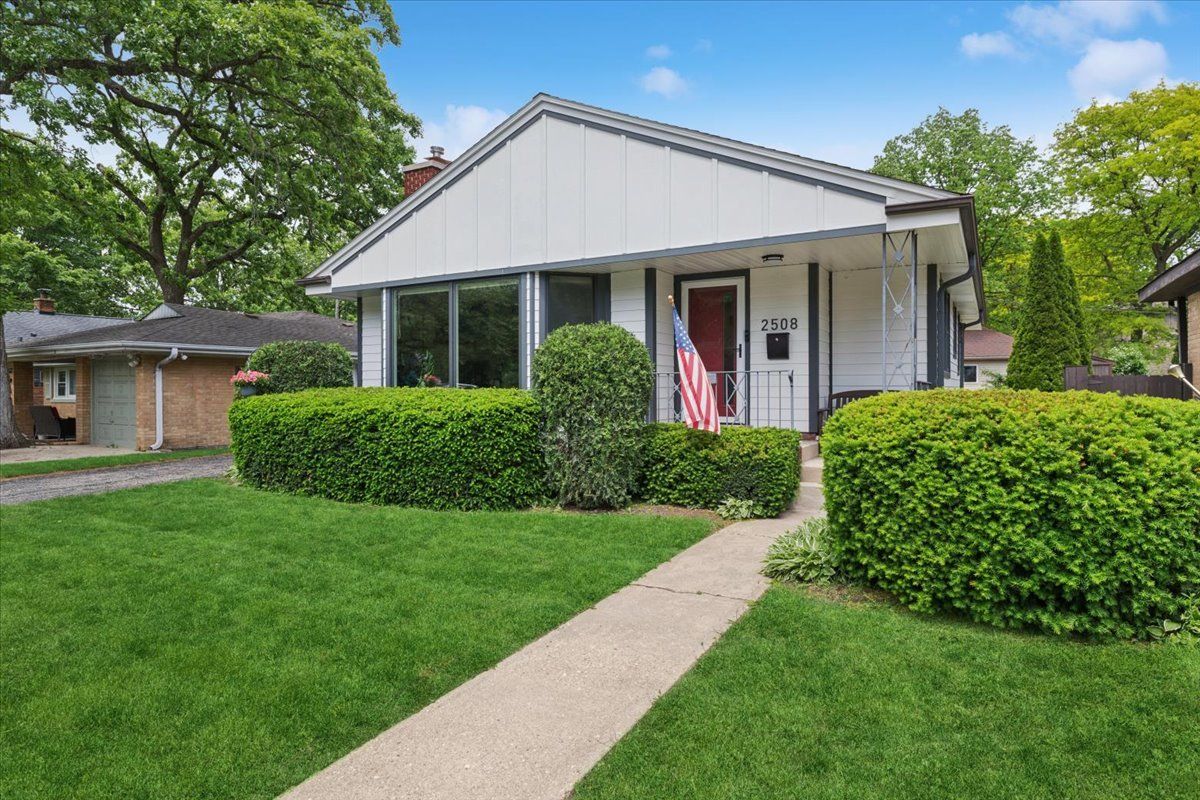 2508 W Sibley Street — Park Ridge, IL 60068