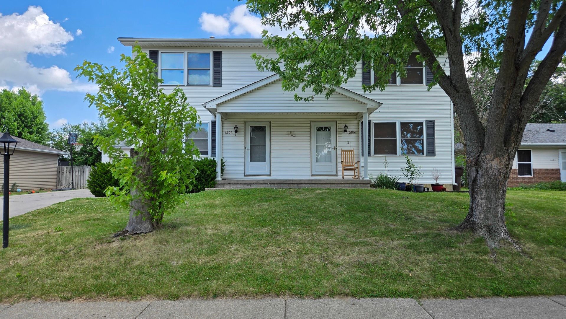 6104 N Frostwood Parkway — Peoria, IL 61615