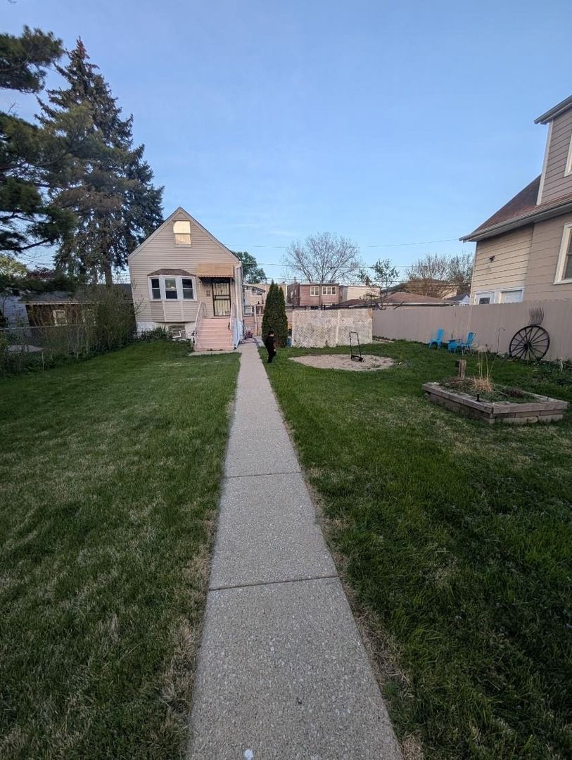 1333 Harvey Avenue — Berwyn, IL 60402