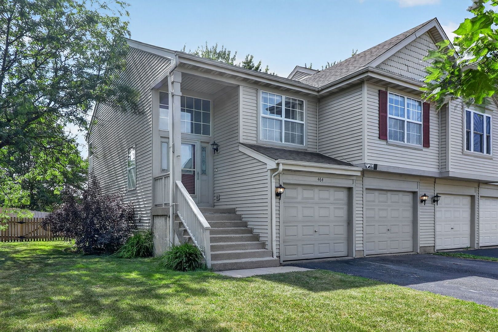 464 Gloria Lane — Oswego, IL 60543