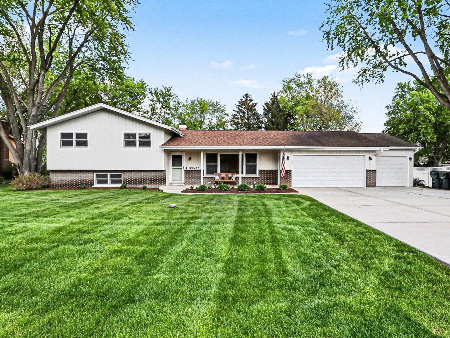 10S287 Alma Lane — Naperville, IL 60564