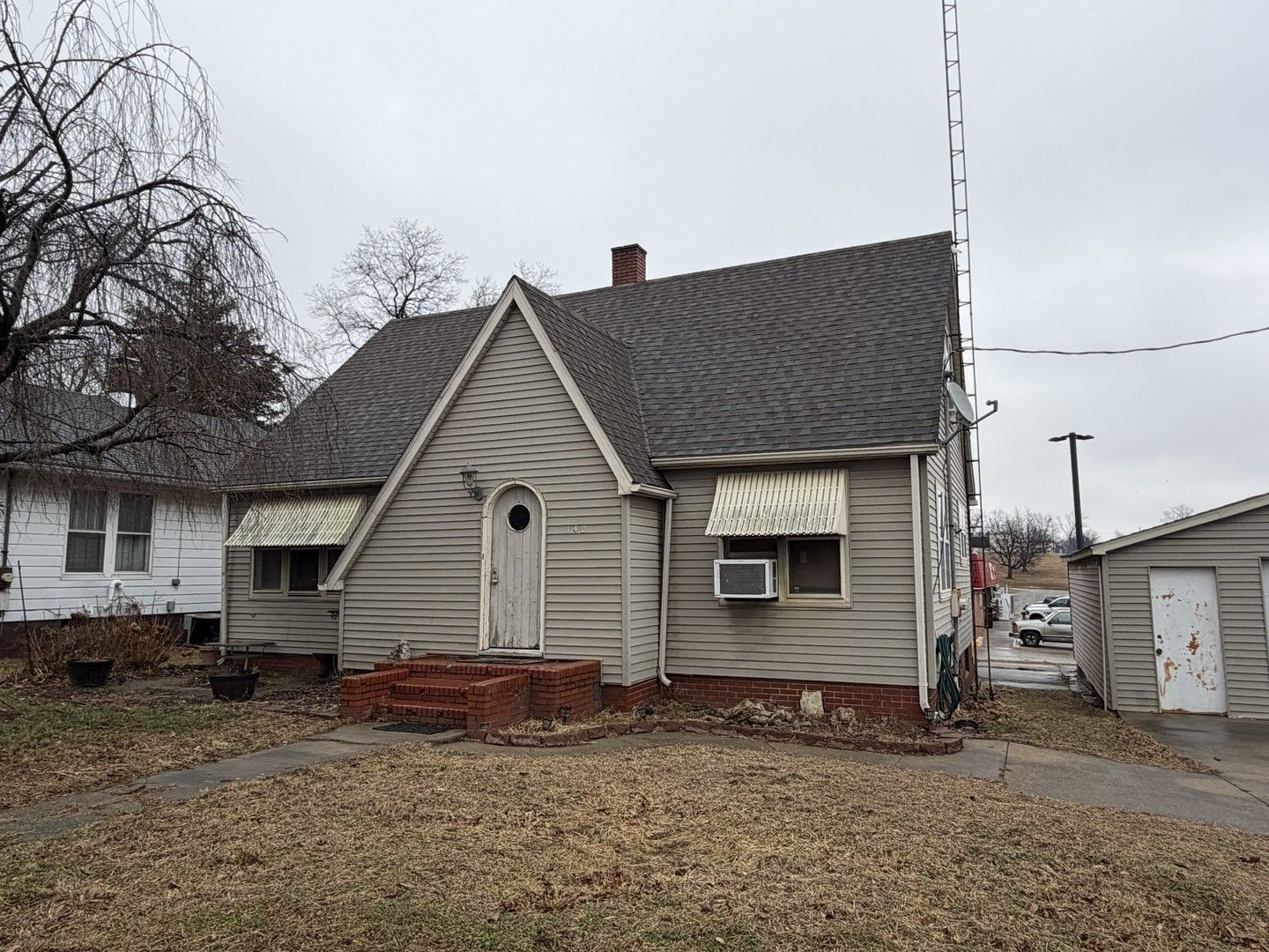 140 S 4th Street — Albion, IL 62806