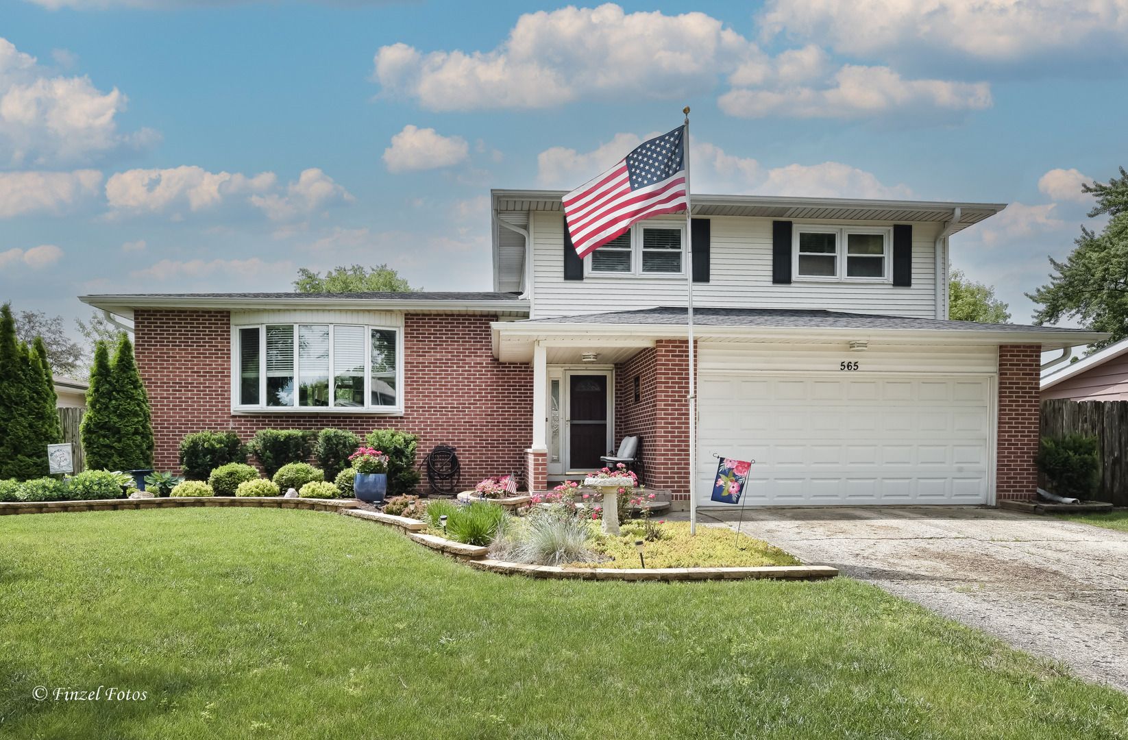 565 Concord Avenue — South Elgin, IL 60177