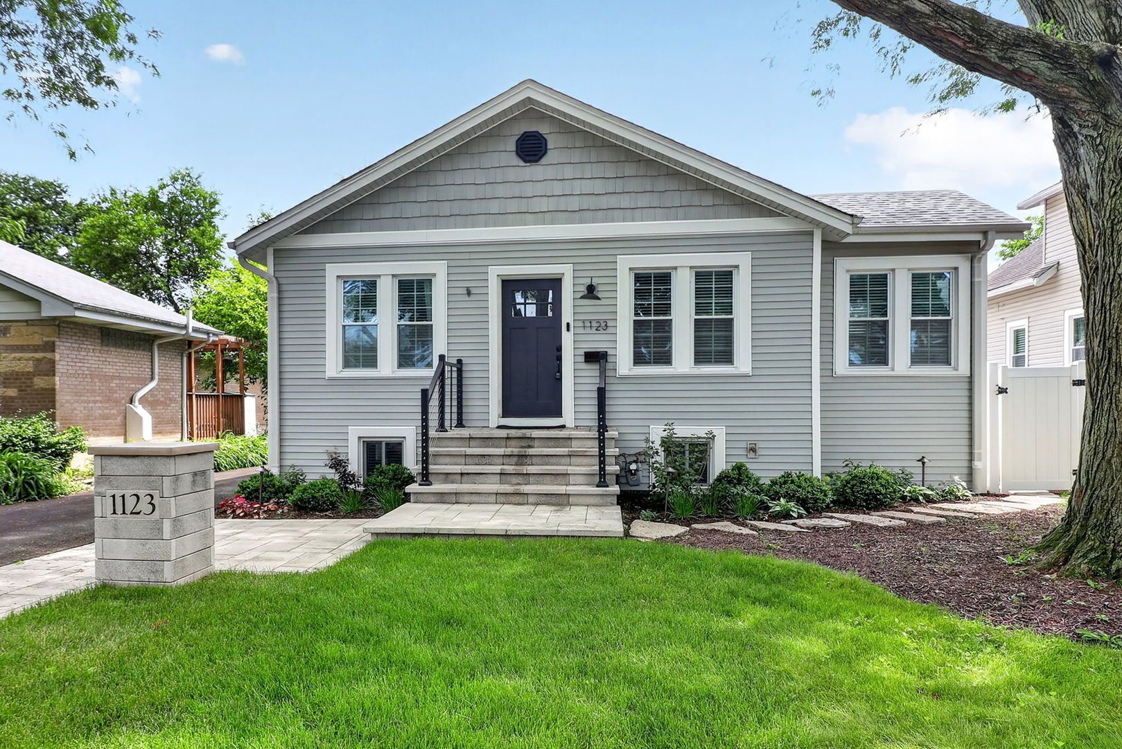 1123 Santa Rosa Avenue — Wheaton, IL 60187
