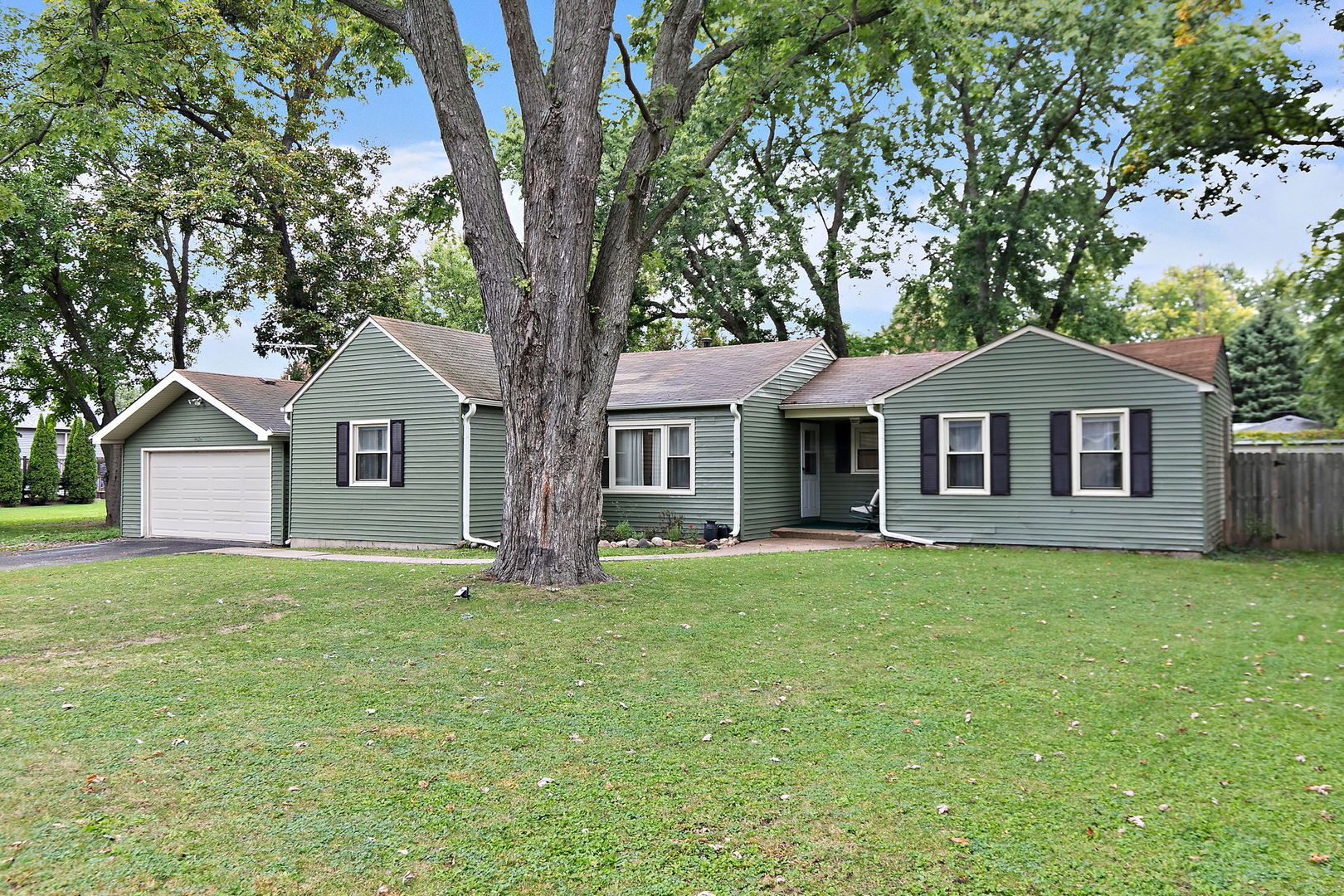 9020 Shady Lane — Wonder Lake, IL 60097