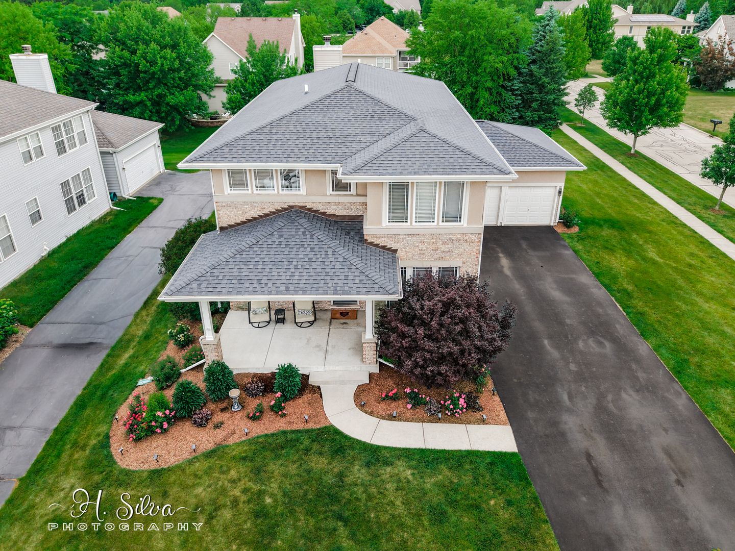 1410 Grand Pointe Boulevard — West Dundee, IL 60118