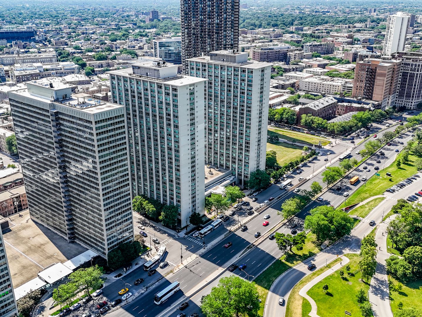 3600 N Lake Shore Drive #2701 — Chicago, IL 60613