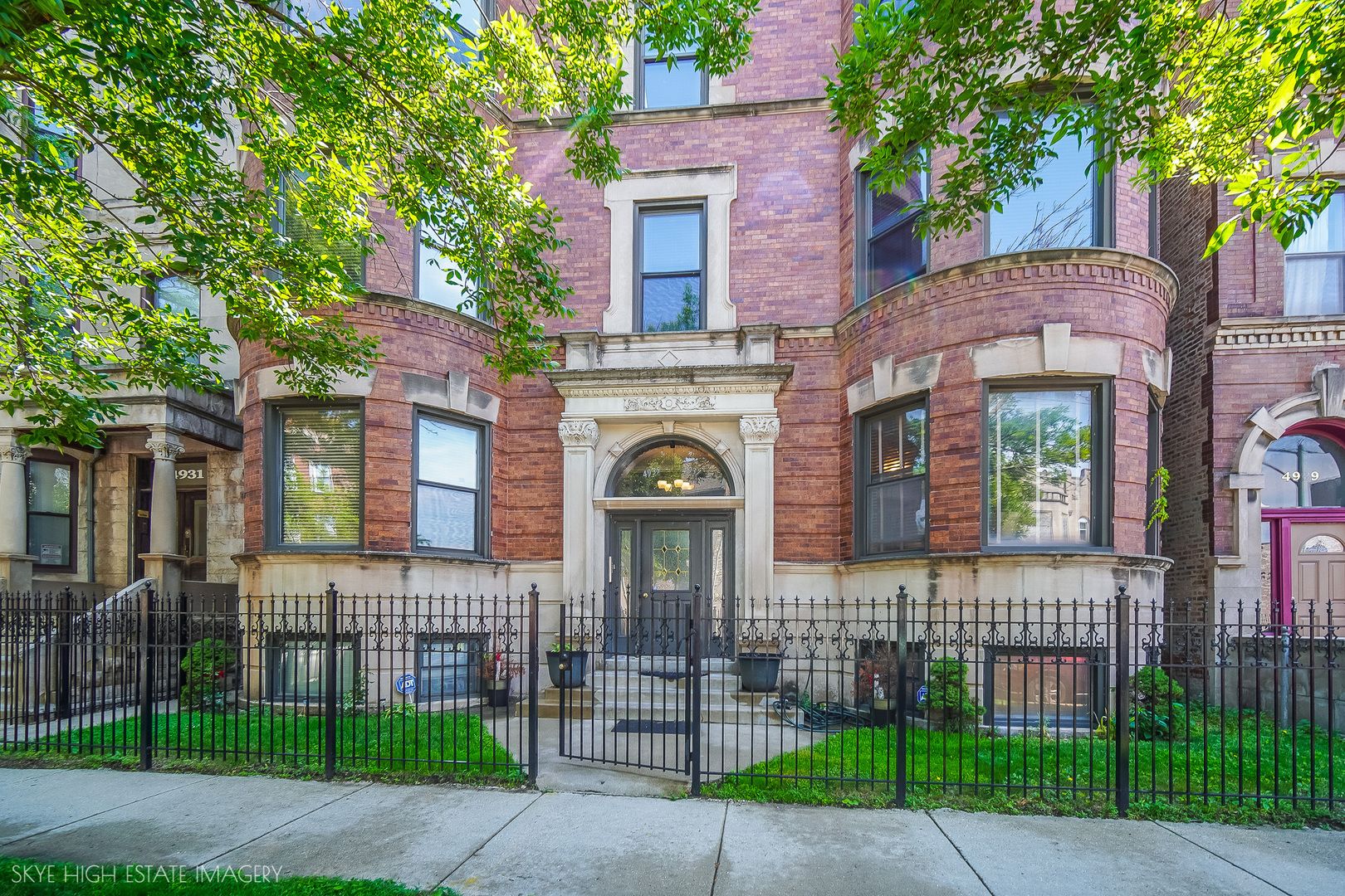 4935 S Vincennes Avenue #2S — Chicago, IL 60615