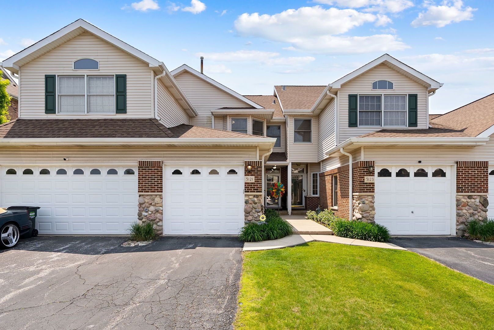 5121 Deblin Lane — Oak Lawn, IL 60453
