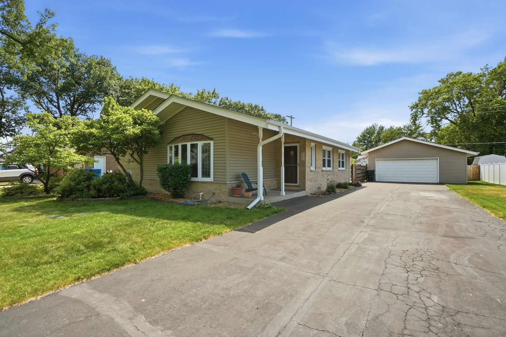 12624 S MASSASOIT Avenue — Palos Heights, IL 60463