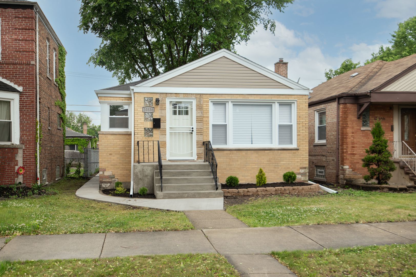 10338 S Vernon Avenue — Chicago, IL 60628