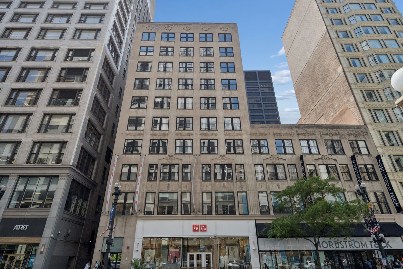20 N State Street #410 — Chicago, IL 60602