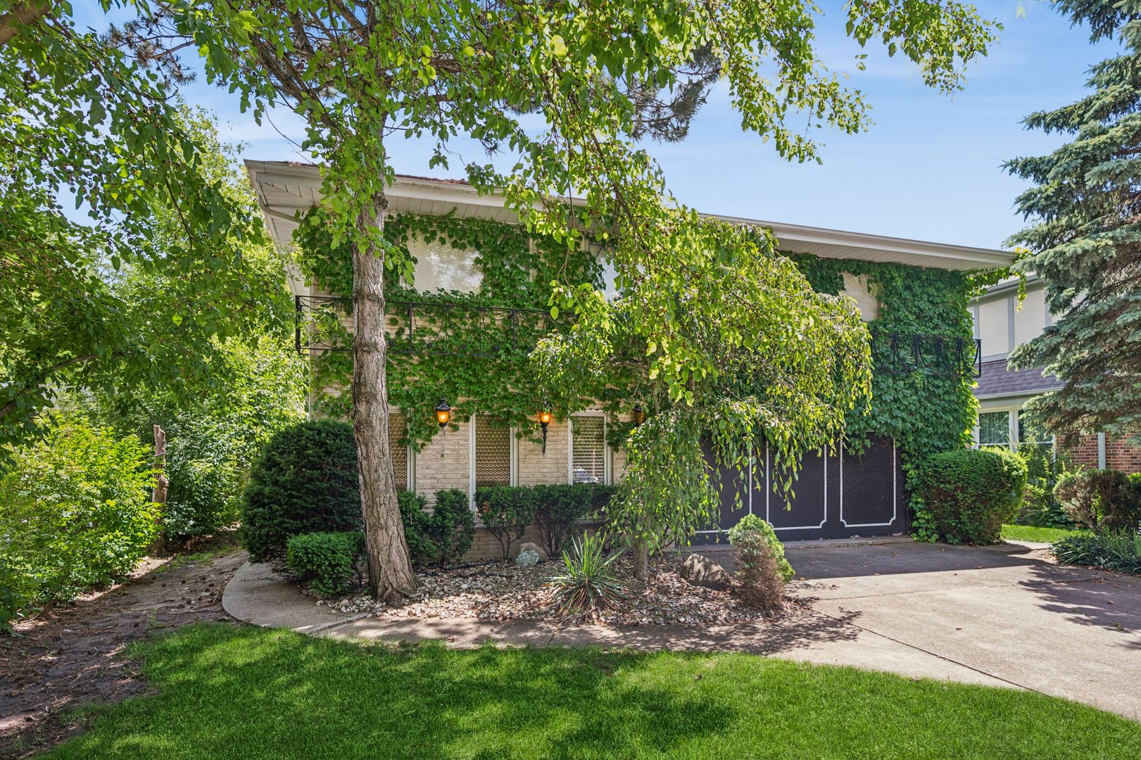 2419 Lake Avenue — Wilmette, IL 60091