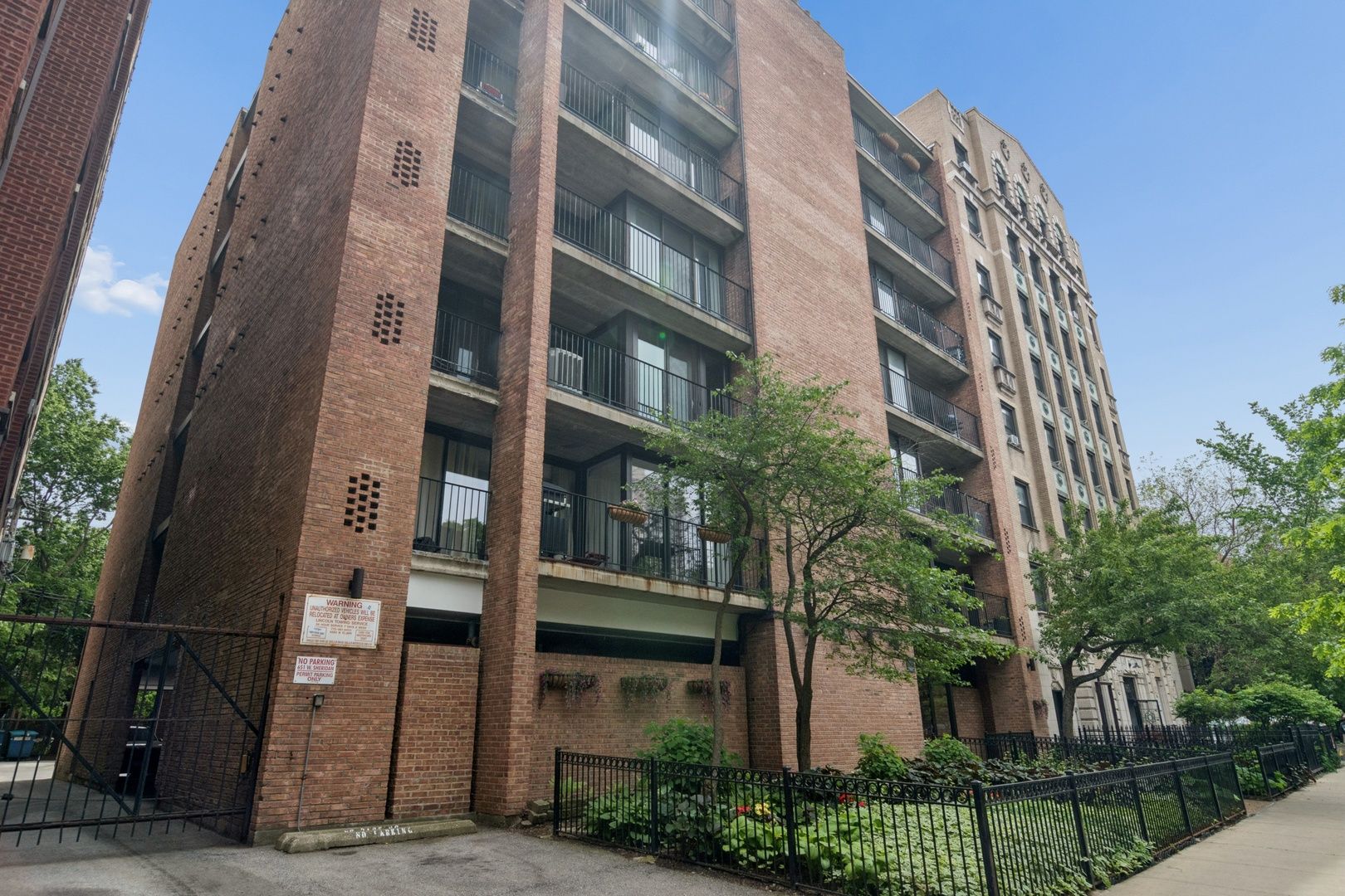 651 W Sheridan Road #6D — Chicago, IL 60613
