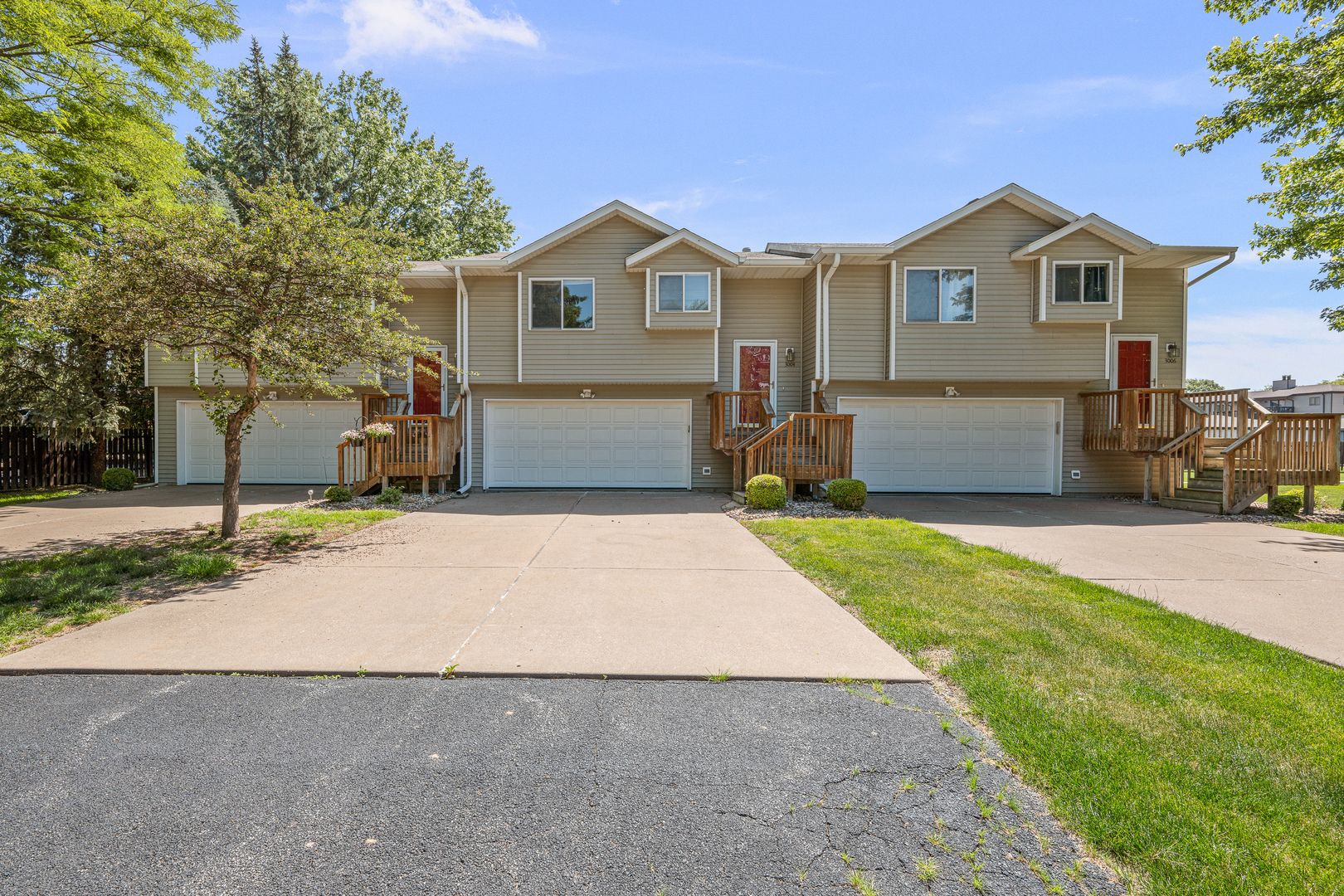 3004 3rd Street #10 — Moline, IL 61264