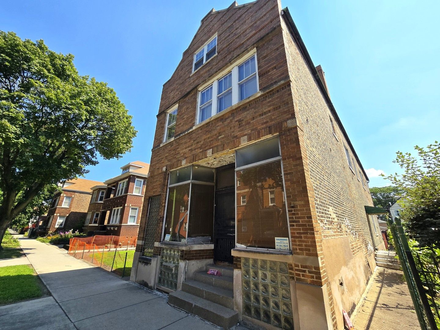 3353 S Aberdeen Street — Chicago, IL 60608