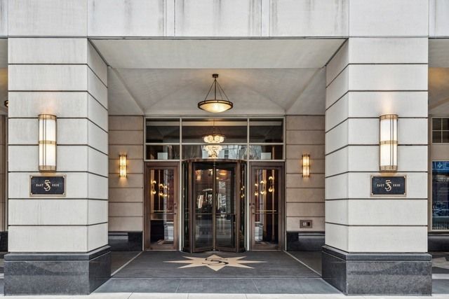 55 E Erie Street #4301 — Chicago, IL 60611