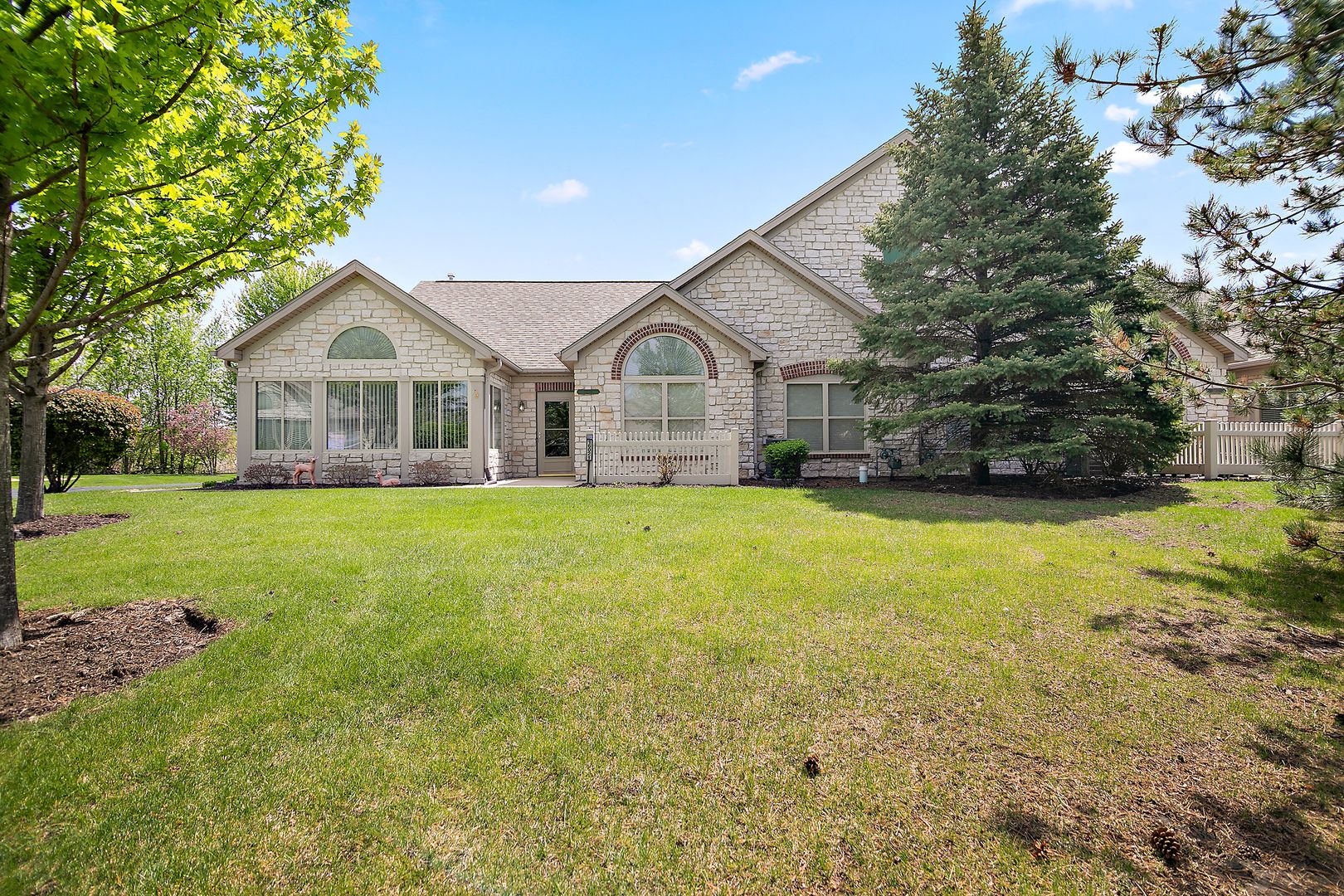 16021 S Messenger Circle — Homer Glen, IL 60491