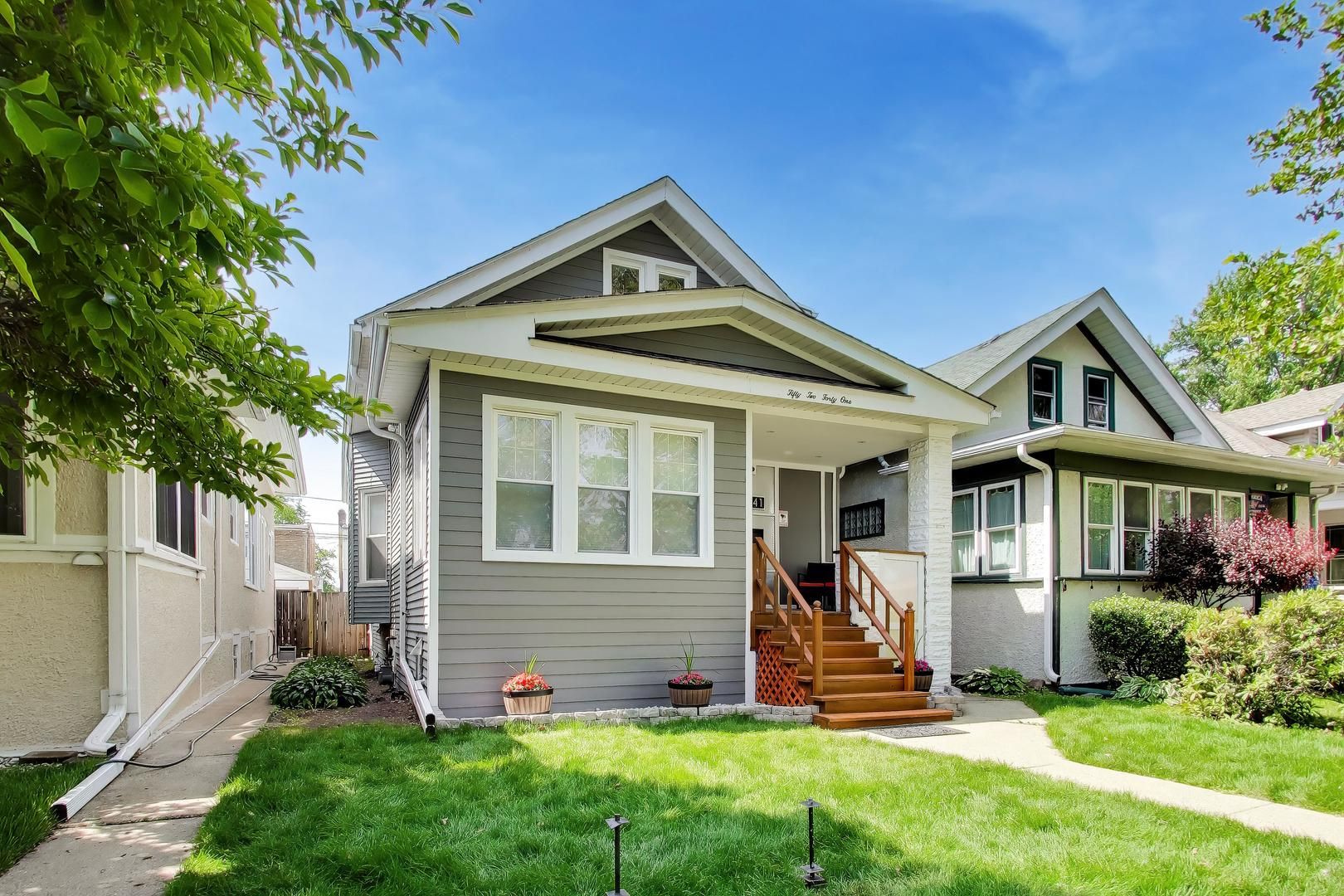 5241 W Dakin Street — Chicago, IL 60641