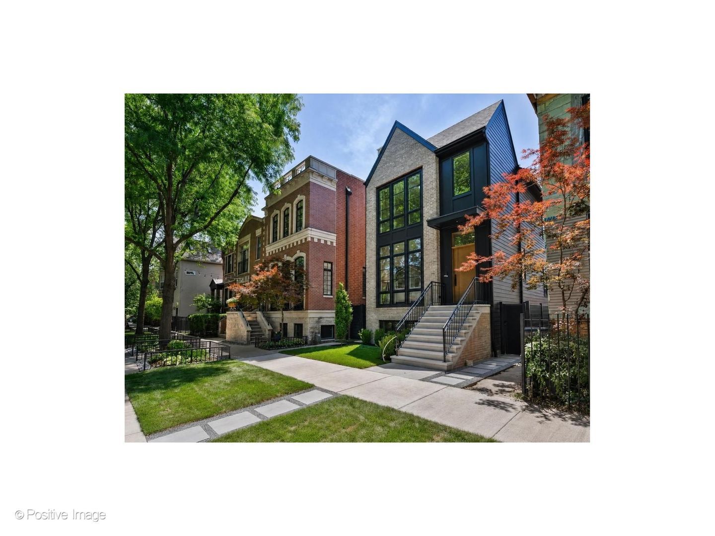 1925 W School Street — Chicago, IL 60657