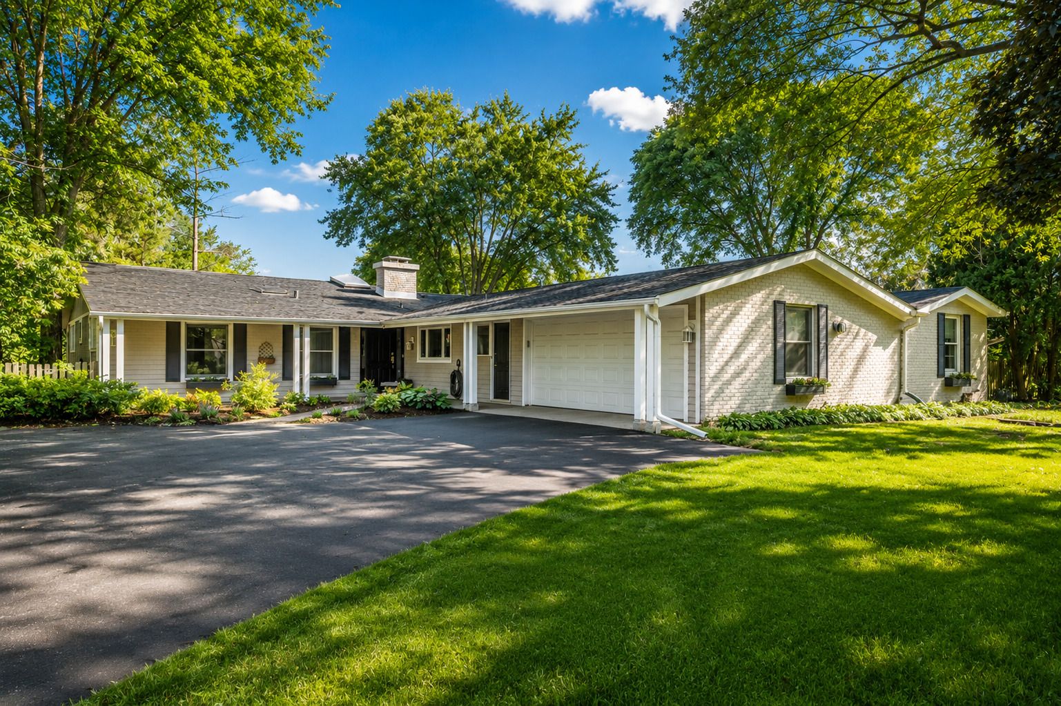 1161 Winwood Drive — Lake Forest, IL 60045