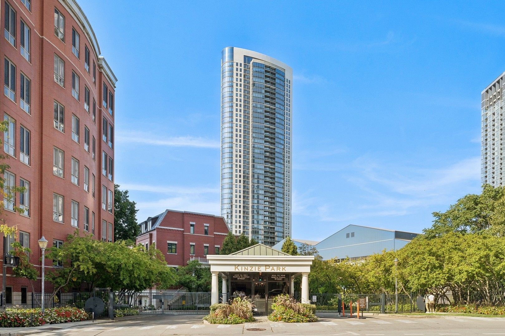 501 N Clinton Street #1806 — Chicago, IL 60654
