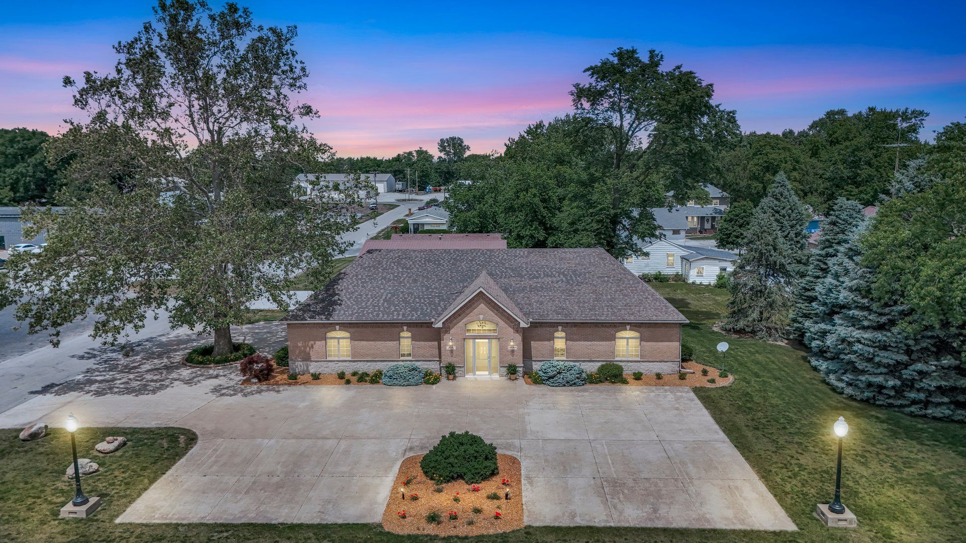 606 W Oak Street — Fairbury, IL 61739