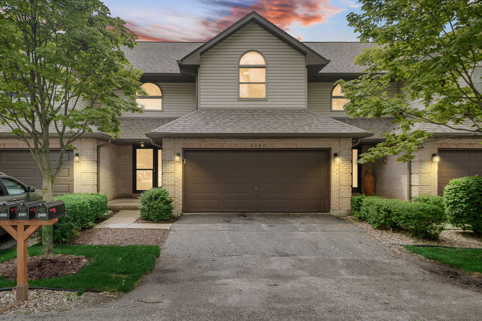 2407 Morning Glory Lane — Crest Hill, IL 60403